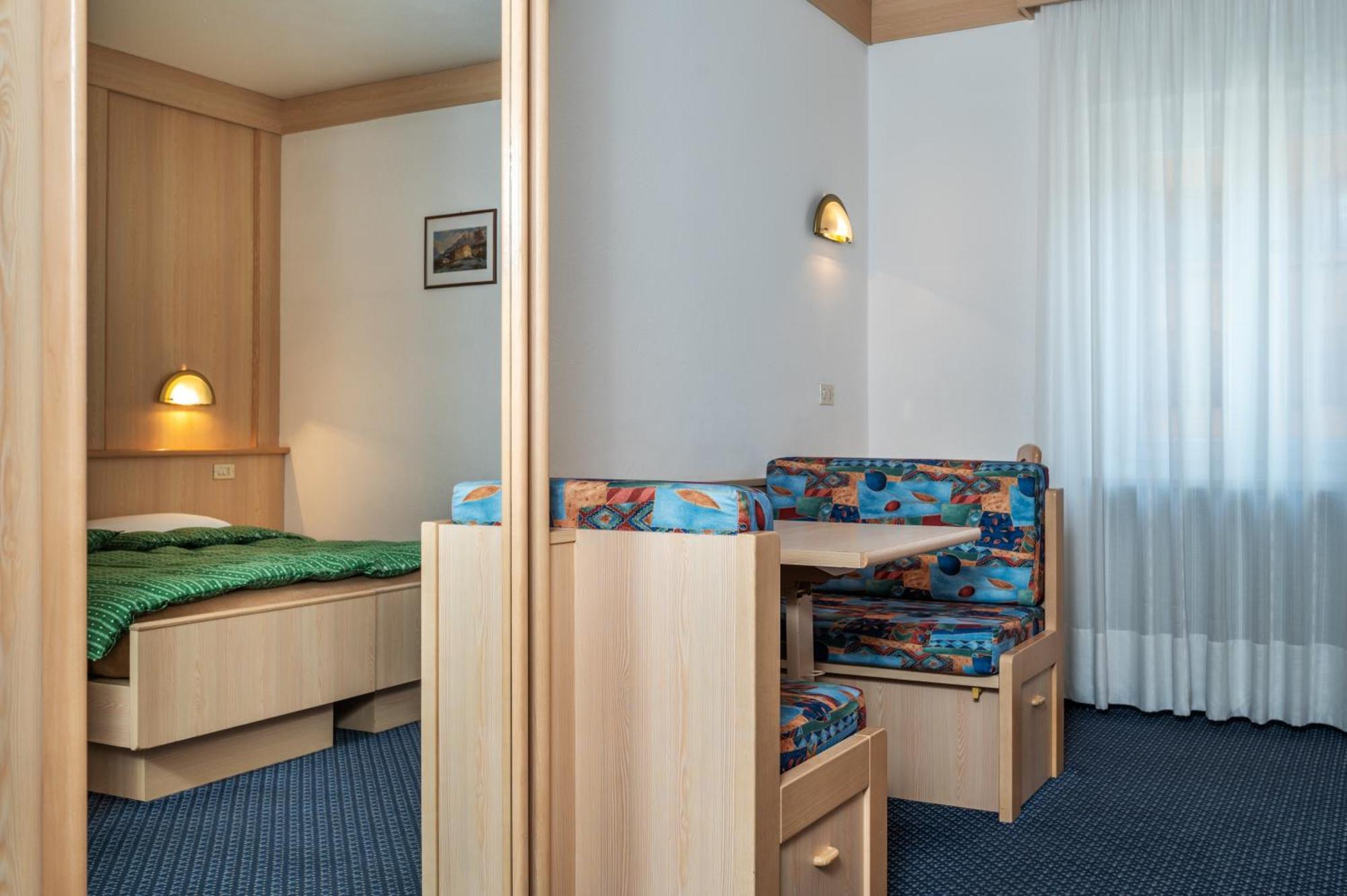 Hotel Mary Pozza di Fassa Ngoại thất bức ảnh